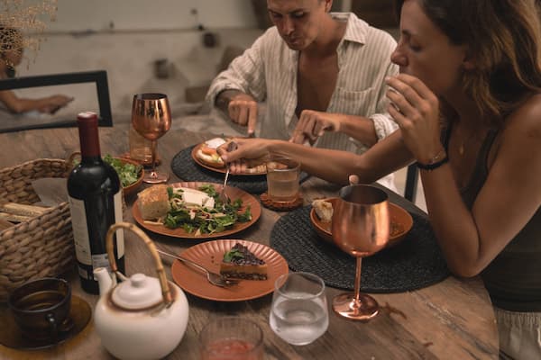 Luxurious homeness: dinner at bar